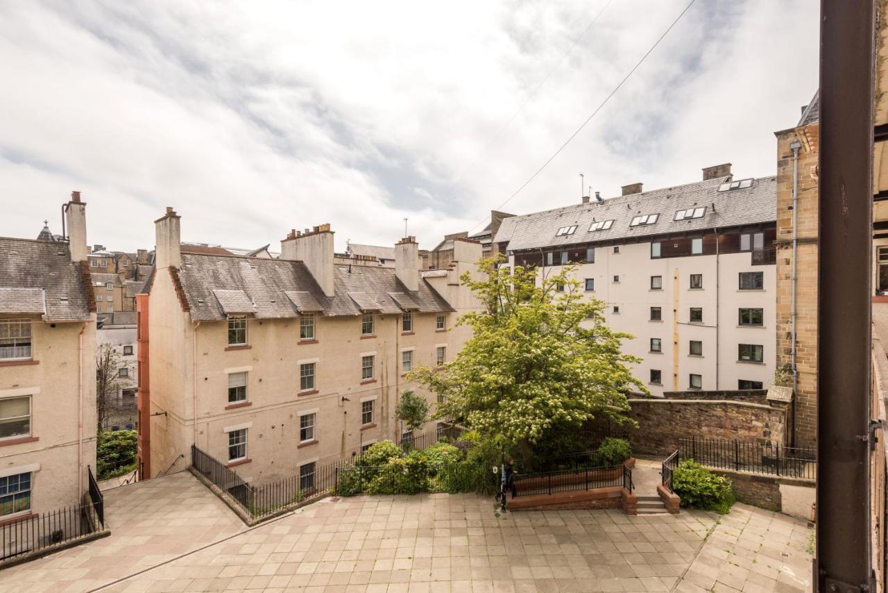 The Tron Square Residence — Photos 1